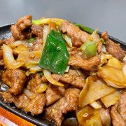 铁板姜葱牛肉 Beef w/ Spring Onions &amp;amp; Ginger