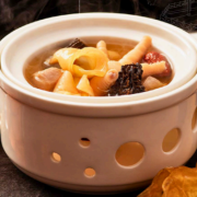 瑶柱羊肚菌炖响螺 Morel Mushroom &amp; Dried Mushroom &amp; Dried Conch Soup